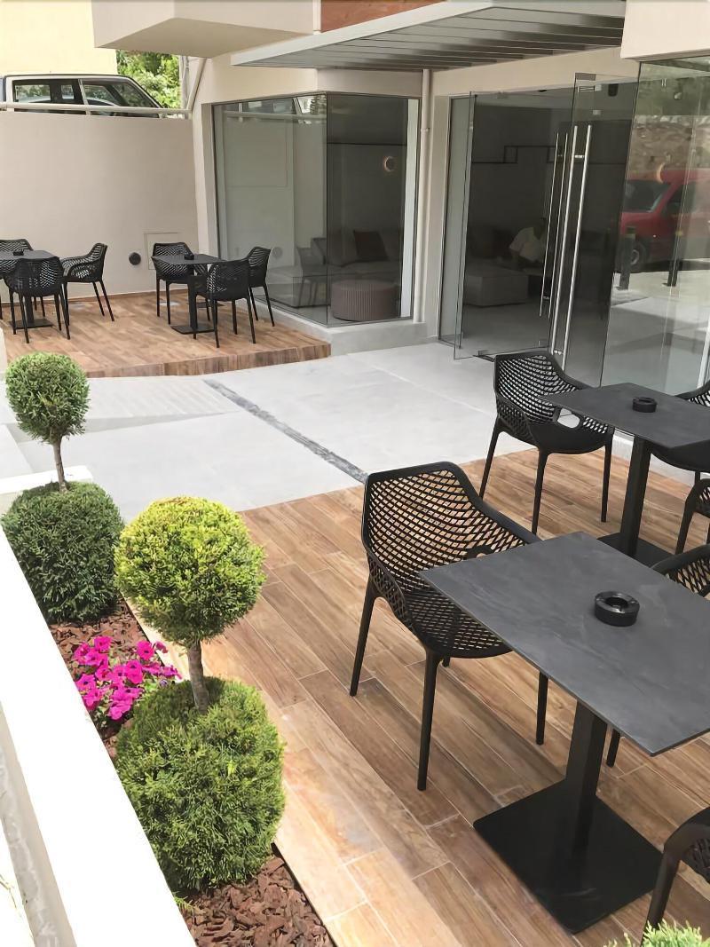 The City Hotel & Suites (Adults Only) Resmo Dış mekan fotoğraf