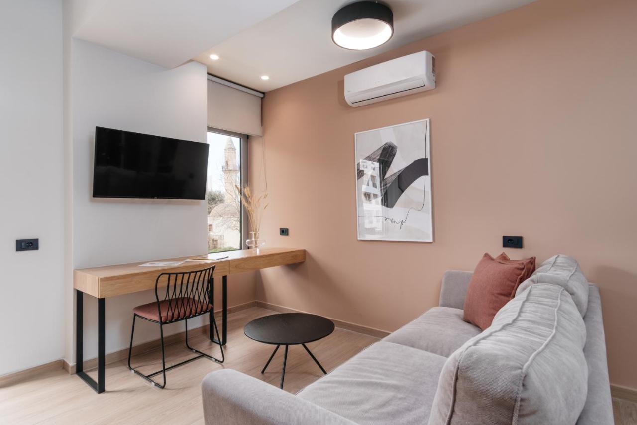 The City Hotel & Suites (Adults Only) Resmo Dış mekan fotoğraf