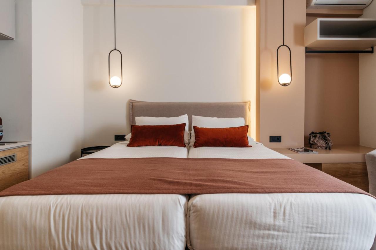 The City Hotel & Suites (Adults Only) Resmo Dış mekan fotoğraf