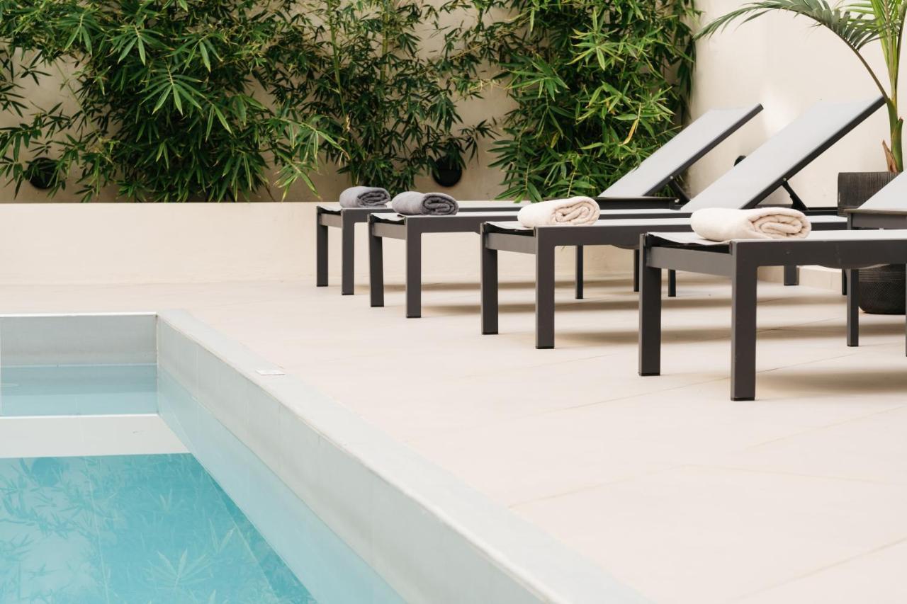 The City Hotel & Suites (Adults Only) Resmo Dış mekan fotoğraf