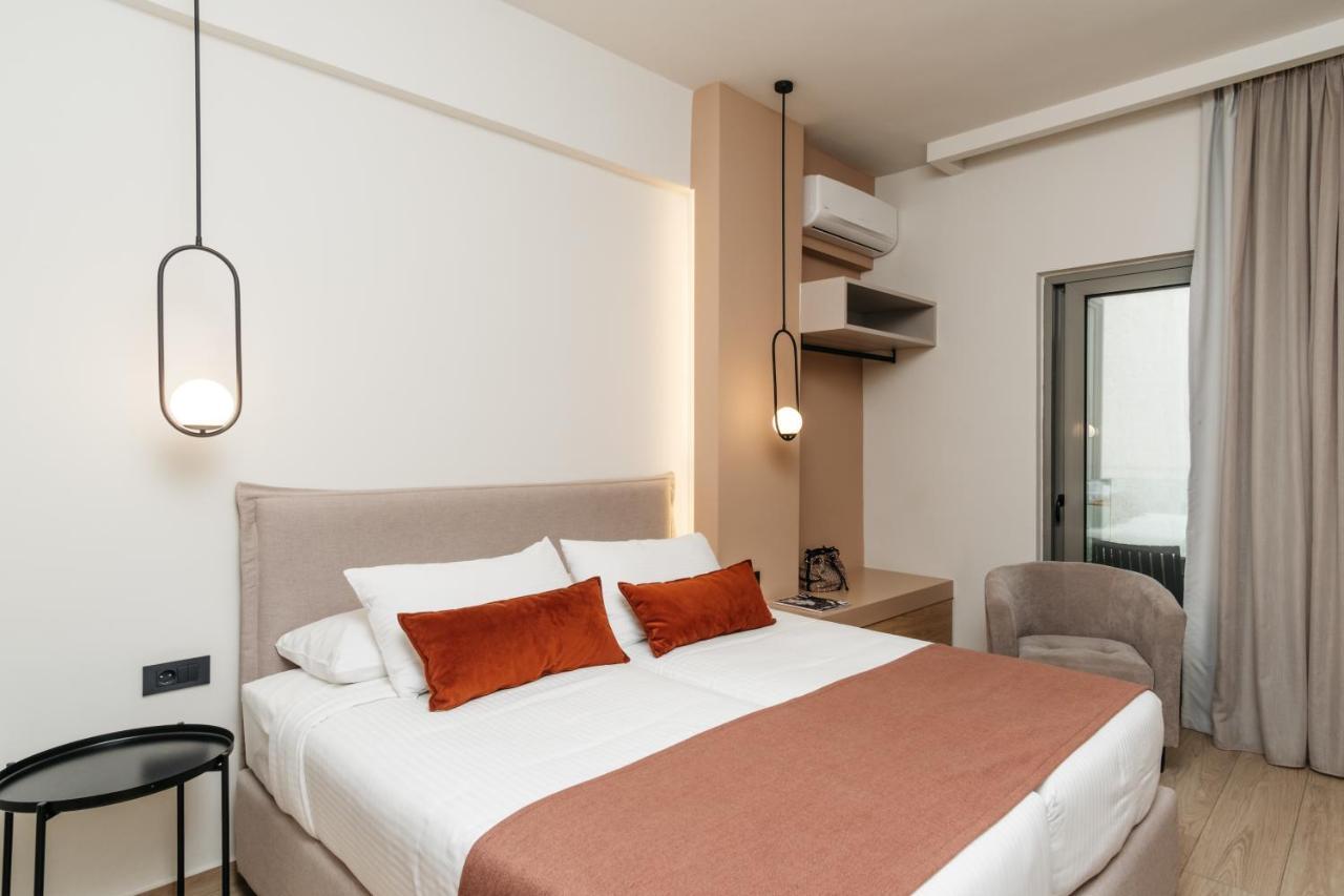 The City Hotel & Suites (Adults Only) Resmo Dış mekan fotoğraf